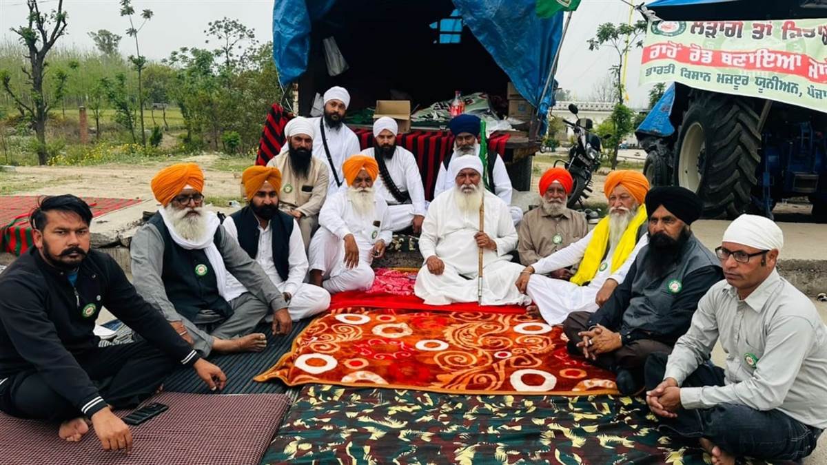 ਕਿਸਾਨ ਮੋਰਚੇ ’ਚ ਪੁੱਜੇ ਸੰਤ ਬਾਬਾ ਸੁਖਵਿੰਦਰ ਆਲੋਵਾਲ