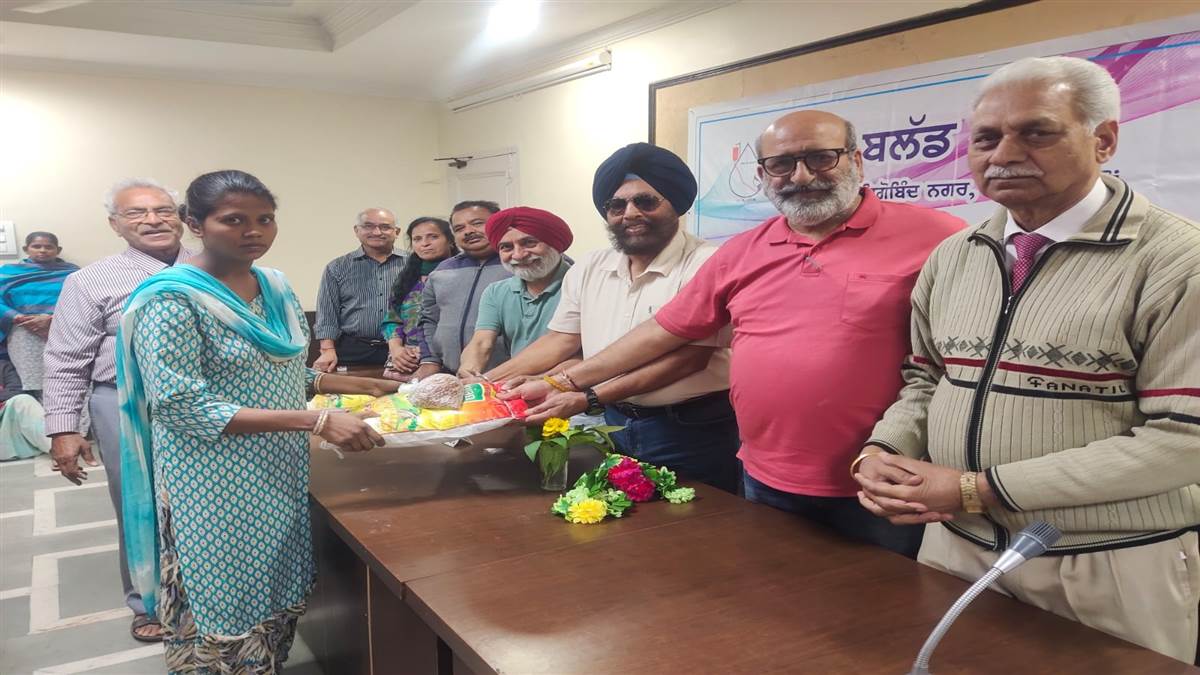 ਮਹੀਨਾਵਾਰ ਸਮਾਗਮ ਦੌਰਾਨ 100 ਲੋੜਵੰਦਾਂ ਨੂੰ ਵੰਡਿਆ ਫਰੀ ਰਾਸ਼ਨ