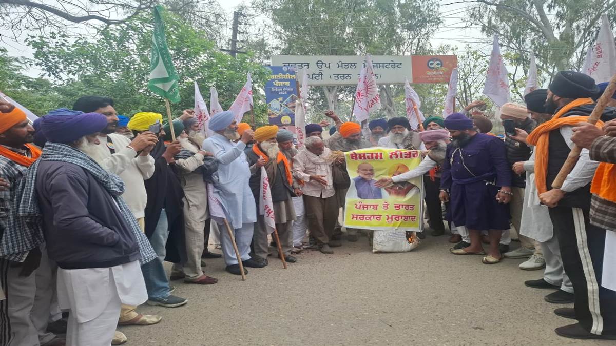 ਕਿਸਾਨ ਸੰਘਰਸ਼ ਕਮੇਟੀ ਪੰਜਾਬ ਨੇ ਹੜ੍ਹ ਪੀੜਤਾਂ ਦੇ ਮੁਆਵਜ਼ੇ ਲਈ ਐੱਸਡੀਐੱਮ ਦਫ਼ਤਰ ਅੱਗੇ ਦਿੱਤਾ ਰੋਸ ਧਰਨਾ