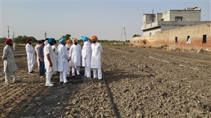 ਪੀੜਤ ਕਿਸਾਨਾਂ ਨਾਲ ਅਬੁਲ ਖੁਰਾਣਾ ਨੇ ਪ੍ਰਗਟਾਈ ਹਮਦਰਦੀ