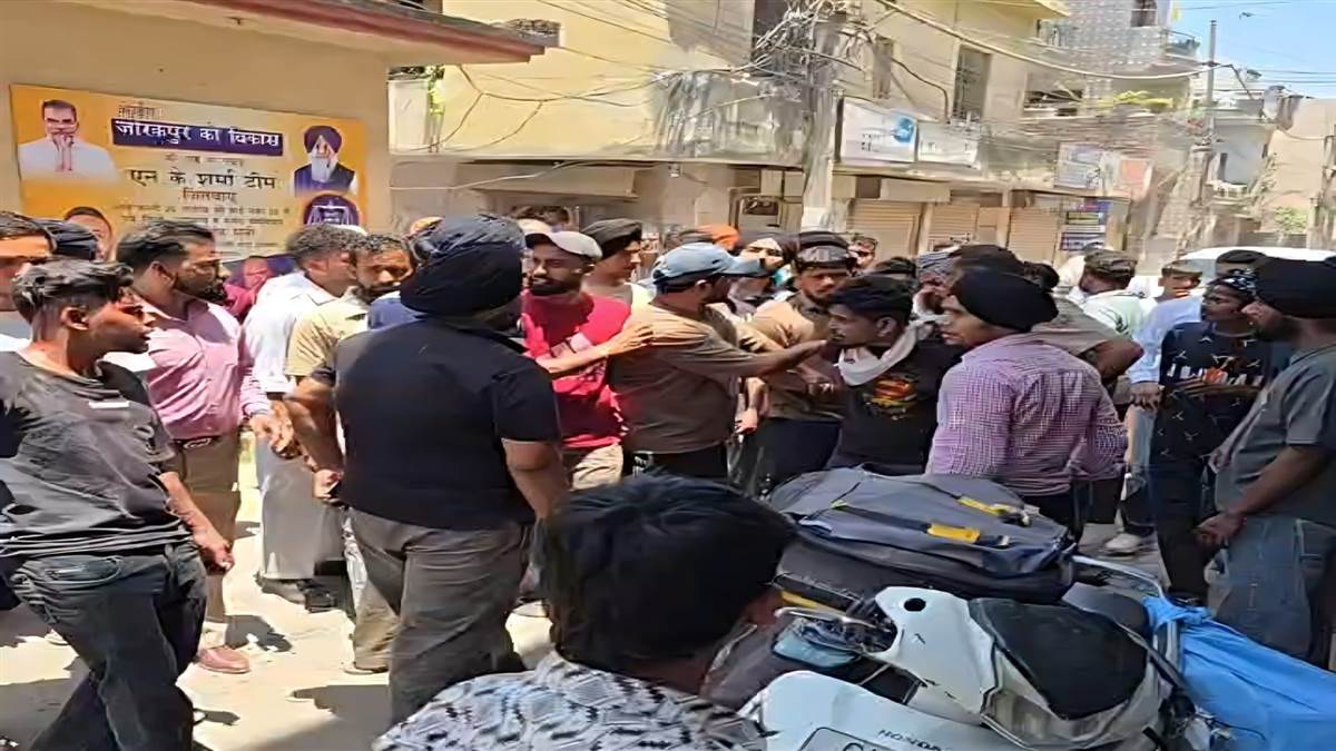 ਪਿੰਡ ਵਾਸੀਆਂ ਨੇ ਦੋ ਨਸ਼ਾ ਤਸਕਰ ਕਾਬੂ ਕਰ ਕੇ ਪੁਲਿਸ ਹਵਾਲੇ ਕੀਤੇ, ਕੇਸ ਦਰਜ