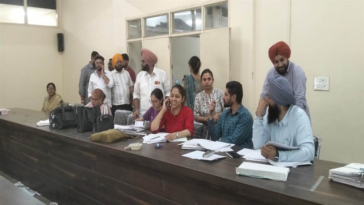‘ਆਪ’ ਉਮੀਦਵਾਰ ਸਮੇਤ ਚਾਰਾਂ ਦੇ ਕਾਗਜ਼ ਹੋਏ ਰੱਦ