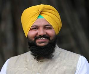 ਰਸੂਲਪੁਰ ਰਾਜਬਾਹਾ ਦੋ ਥਾਵਾਂ ਤੋਂ ਟੁੱਟਾ ਹੋਣ ਕਾਰਨ, ਕਿਸਾਨ ਨਹਿਰੀ ਪਾਣੀ ਨੂੰ ਤਰਸੇ