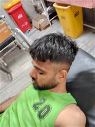 ਪੈਰ ਤਿਲਕਣ ਕਾਰਨ ਨੌਜਵਾਨ ਘਰ ਦੀ ਛੱਤ ਤੋਂ ਡਿੱਗਿਆ, ਜ਼ਖ਼ਮੀ