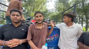 ਮਾਲੂਪੁਰ ਪਿੰਡ ਦੇ ਲੋਕਾਂ ਨੇ 149 ਗ੍ਰਾਮ ਚਿੱਟਾ ਫੜਿਆ