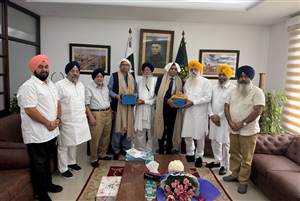 ਐਡਵੋਕੇਟ ਧਾਮੀ ਦੀ ਅਗਵਾਈ ਹੇਠ ਸ਼੍ਰੋਮਣੀ ਕਮੇਟੀ ਵਫ਼ਦ ਦੀ ਪਾਕਿਸਤਾਨ ਹਾਈ ਕਮਿਸ਼ਨ ਨਾਲ ਮੁਲਾਕਾਤ, ਪ੍ਰਕਾਸ਼ ਪੁਰਬ ਮੌਕੇ ਵੱਧ ਤੋਂ ਵੱਧ ਸ਼ਰਧਾਲੂਆਂ ਨੂੰ ਵੀਜ਼ੇ ਜਾਰੀ ਕਰਨ ਦੀ ਮੰਗ