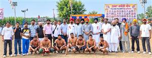 ਸਪੋਰਟਸ ਕਲੱਬ ਵੱਲੋਂ ਕਰਵਾਏ ਕਬੱਡੀ ਕੱਪ ਦੌਰਾਨ ਝੁਨੇਰ ਦੀ ਟੀਮ ਰਹੀ ਜੇਤੂ