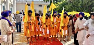 ਗੁਰਦੁਆਰਾ ਸ੍ਰੀ ਚਰਨ ਕੰਵਲ ਸਾਹਿਬ ਤੋਂ ਮੀਰੀ ਪੀਰੀ ਨਗਰ ਕੀਰਤਨ ਅਗਲੇ ਪੜਾਅ ਲਈ ਰਵਾਨਾ