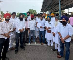 ਪਟਿਆਲਾ ਰਾਜਪੁਰਾ ਰੋਡ ਦੀ ਹਾਲਾਤ ਖ਼ਸਤਾ, ਲੋਕ ਪਰੇਸ਼ਾਨ