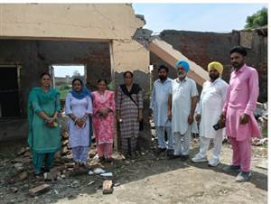 ਸਿੱਖਿਆ ਕ੍ਰਾਂਤੀ ਦੇ ਦਾਅਵਿਆਂ ਦੀ ਨਿਕਲੀ ਫੂਕ: ਦਰੱਖਤਾਂ ਹੇਠ ਚੱਲ ਰਹੇ ਆਂਗਣਵਾੜੀ ਸੈਂਟਰ, ਚਾਰ ਸੈਂਟਰ ਪਰ ਇੱਕ ਕੋਲ ਵੀ ਆਪਣੀ ਬਿਲਡਿੰਗ ਨਹੀਂ
