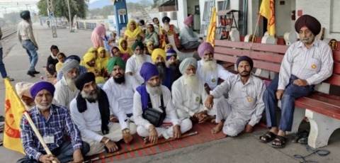 ਕੀਰਤਪੁਰ ਸਾਹਿਬ ਵਿਖੇ ਲਾਇਆ ਧਰਨਾ