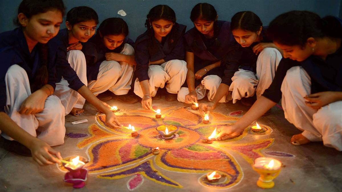 Happy Diwali : ਚਾਵਾਂ ਤੇ ਉਮੰਗਾਂ ਦਾ ਤਿਉਹਾਰ ਹੈ ਦੀਵਾਲੀ