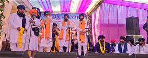 ਪਿੰਡ ਗਿੱਲ ’ਚ ਕਰਵਾਏ ਮਹਾਨ ਕੀਰਤਨ ਦਰਬਾਰ ਦਾ ਸੰਗਤ ਨੇ ਲਿਆ ਲਾਹਾ