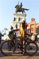 ਸੁਣਨ ਸ਼ਕਤੀ ਗੁਆਉਣ ਦੇ ਬਾਵਜੂਦ ਦਲਜੀਤ ਸਿੰਘ ਨੇ ਸਾਈਕਲ ’ਤੇ ਪੂਰੀ ਕੀਤੀ ਦੋ ਤਖ਼ਤਾਂ ਦੀ ਯਾਤਰਾ