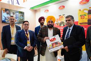 Big News : ਹੁਣ ਸਾਰੀ ਦੁਨੀਆ ਦੇ ਲੋਕ ਲੈ ਸਕਣਗੇ ਪੰਜਾਬ ਦੇ ‘ਚਿੱਟੇ ਛੋਲੇ’ ਤੇ ‘ਰਾਜਮਾਂਹ’ ਦਾ ਸੁਆਦ, ਮੁੱਖ ਮੰਤਰੀ ਭਗਵੰਤ ਮਾਨ ਨੇ ਪੈਰਿਸ ’ਚ ਲਾਂਚ ਕੀਤੇ ਮਾਰਫੈਡ ਦੇ ਨਵੇਂ ਉਤਪਾਦ
