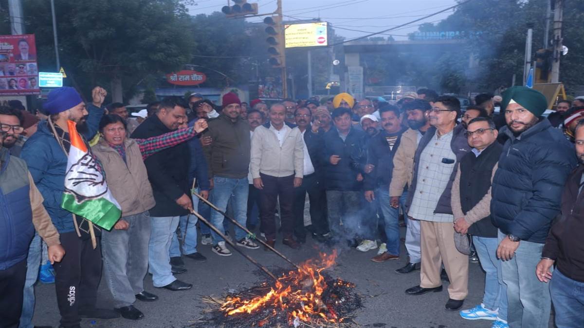 ਪਲਾਟਾਂ ਦੀ ਐੱਨਓਸੀ ਫੀਸ ਦੁੱਗਣੀ ਕਰਨਾ ਲੋਕਾਂ ਨਾਲ ਲੁੱਟ : ਬੇਰੀ