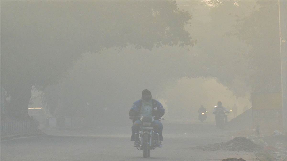 ਧੁੰਦ ’ਚ ਸੰਭਲ ਕੇ ਚੱਲੋ