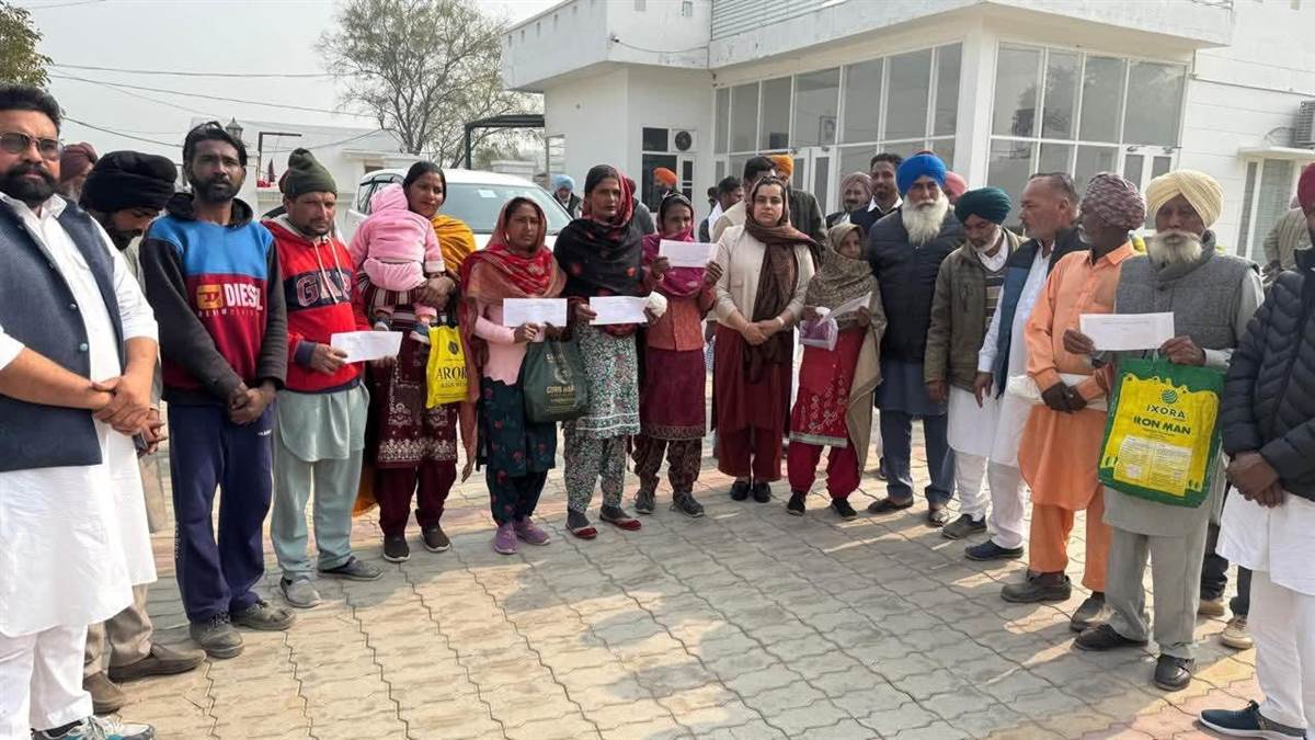 ਵਿਧਾਇਕਾ ਨੇ ਲੋੜਵੰਦਾਂ ਨੂੰ ਵੰਡੇ ਮਕਾਨ ਉਸਾਰੀ ਲਈ ਚੈੱਕ