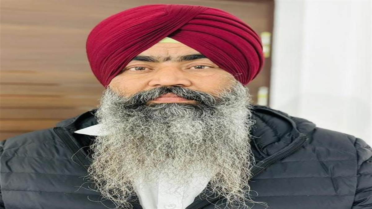 ਹਰਦਿਆਲ ਸਿੰਘ ਬਿਨਾਂ ਮੁਕਾਬਲਾ ਪਿੰਡ ਮਾੜੀ ਕੰਬੋਕੇ ਦੇ ਸਰਪੰਚ ਚੁਣੇ ਗਏ