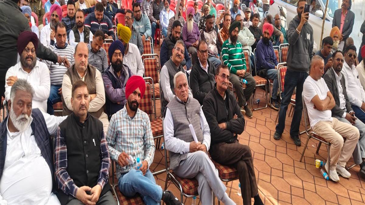 ਵਪਾਰੀਆਂ ਦੀਆਂ ਮੁਸ਼ਕਿਲਾਂ ਦਾ ਨਿਪਟਾਰਾ ਪਹਿਲ ਦੇ ਅਧਾਰ ’ਤੇ ਹੋਵੇਗਾ : ਕੰਵਰ