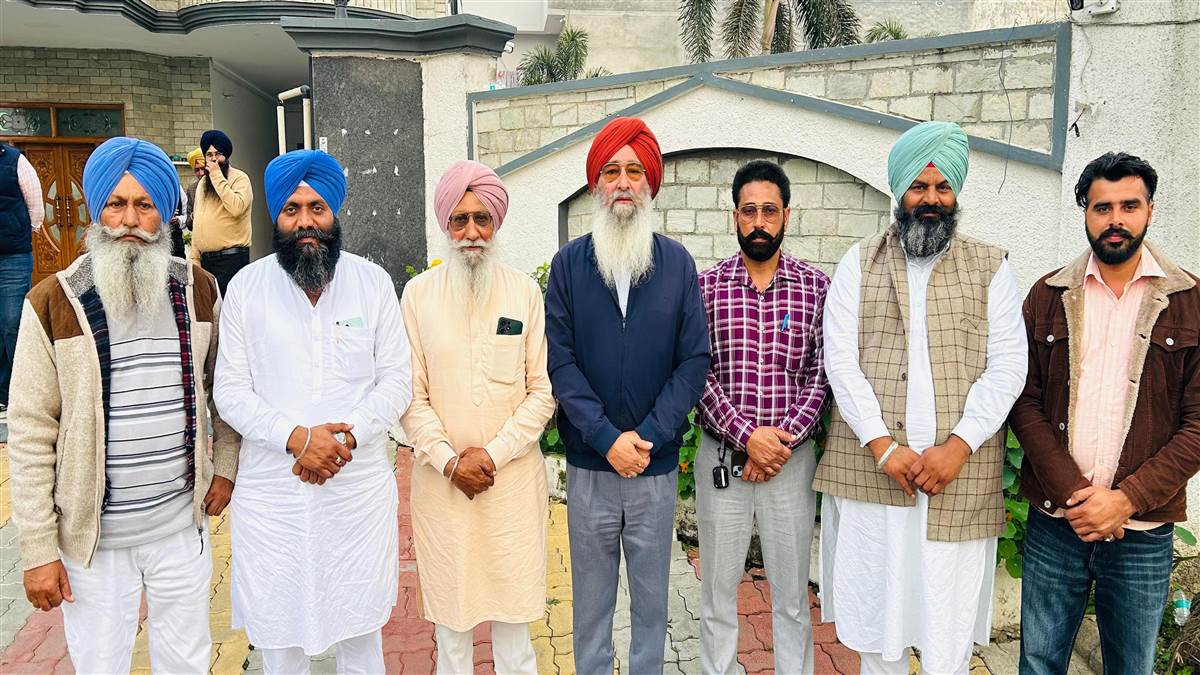 ‘ਪੰਜਾਬ ਬਚਾਓ’ ਰੈਲੀ ਦੇ ਸਬੰਧ ’ਚ ਬਾਦਲ ਨਾਲ ਬ੍ਰਹਮਪੁਰਾ ਤੇ ਸ਼ੇਖ ਦੀ ਮੁਲਾਕਾਤ