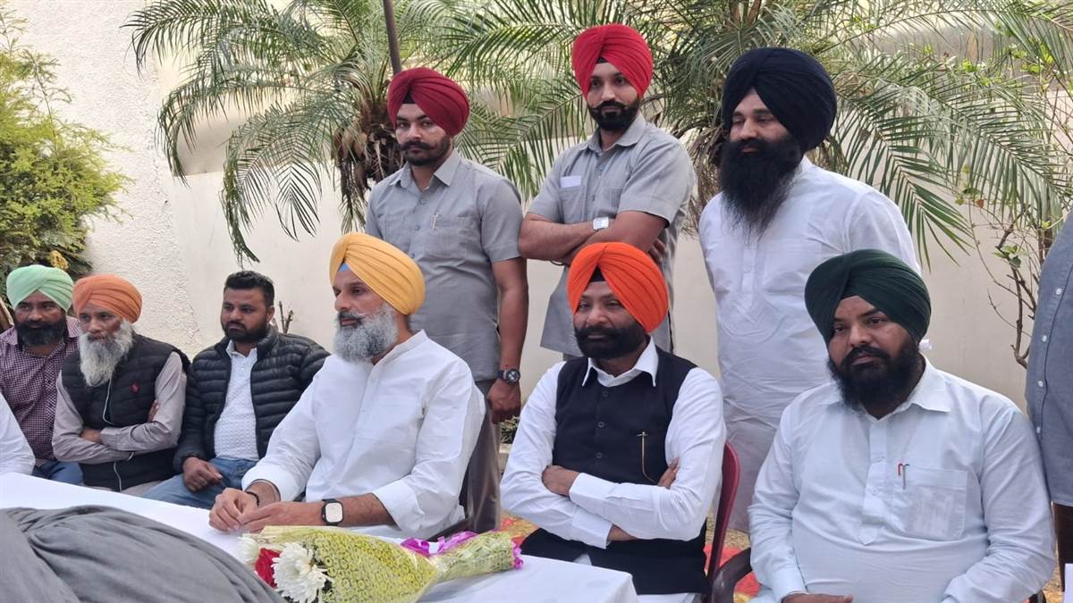 ਐਡਵੋਕੇਟ ਪਰਮਜੀਤ ਸਿੰਘ ਨੇ ਮਜੀਠੀਆ ਨਾਲ ਕੀਤੀ ਮੁਲਾਕਾਤ