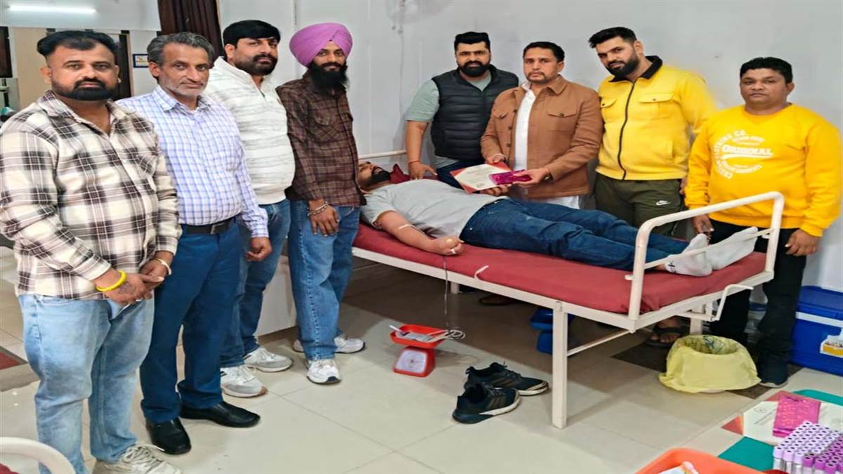 ਪ੍ਰੈਸ ਕਲੱਬ ਤੇ ਦੁਕਾਨਦਾਰ ਯੂਨੀਅਨ ਨੇ ਖ਼ੂਨਦਾਨ ਕੈਂਪ ਲਾਇਆ
