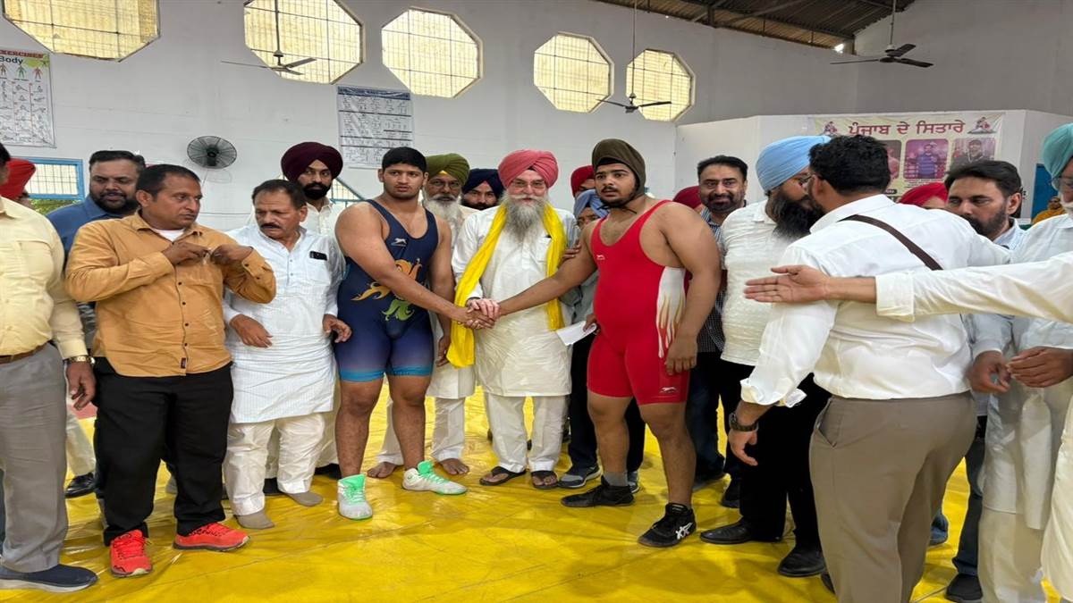 ਪੰਜਾਬ ਸਟੇਟ ਚੈਂਪੀਅਨਸ਼ਿਪ ਦੇ ਜੇਤੂਆਂ ਨੂੰ ਇਨਾਮ ਵੰਡੇ