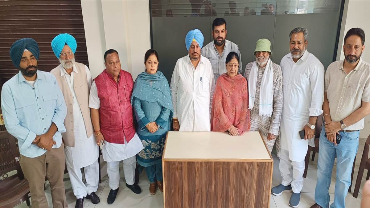ਨਗਰ ਨਿਗਮ ਚੋਣਾਂ ਤੋਂ ਪਹਿਲਾਂ ਵਾਰਡਾਂ ਦੀ ਹੱਦਬੰਦੀ ਨੂੰ ਲੈ ਕੇ ਸਿਆਸੀ ਮਾਹੌਲ ਭਖਿਆ