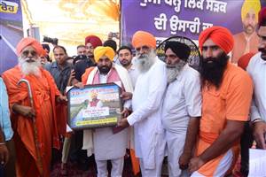 ਧੁੱਸੀ ਬੰਨ੍ਹ ’ਤੇ ਸੜਕ ਬਣਾਉਣ ਦੀ 75 ਸਾਲ ਦੀ ਉਡੀਕ ਮੁੱਕੀ : ਸੰਤ ਸੀਚੇਵਾਲ