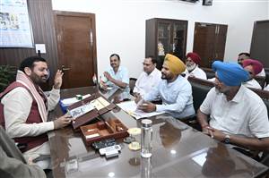ਹਰਿਆਣਾ ਦੇ ਸੀਐੱਮ ਨੂੰ ਮਿਲਿਆ ਪੰਜਾਬ ਬਾਜ਼ੀਗਰ ਤੇ ਵਿਮੁਕਤ ਕਬੀਲਿਆਂ ਦਾ ਵਫ਼ਦ