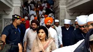 ਦਰਬਾਰ ਸਾਹਿਬ ਪਹੁੰਚੇ ਚਿਰਾਗ ਪਾਸਵਾਨ, ਪੰਜਾਬ 'ਚ ਸੰਗਠਨ ਦੇ ਵਿਸਥਾਰ ਦਾ ਐਲਾਨ, ਕਿਹਾ- ਵਿਕਾਸ ਦੀ ਨਵੀਂ ਰਾਜਨੀਤੀ ਲਿਆਵਾਂਗੇ