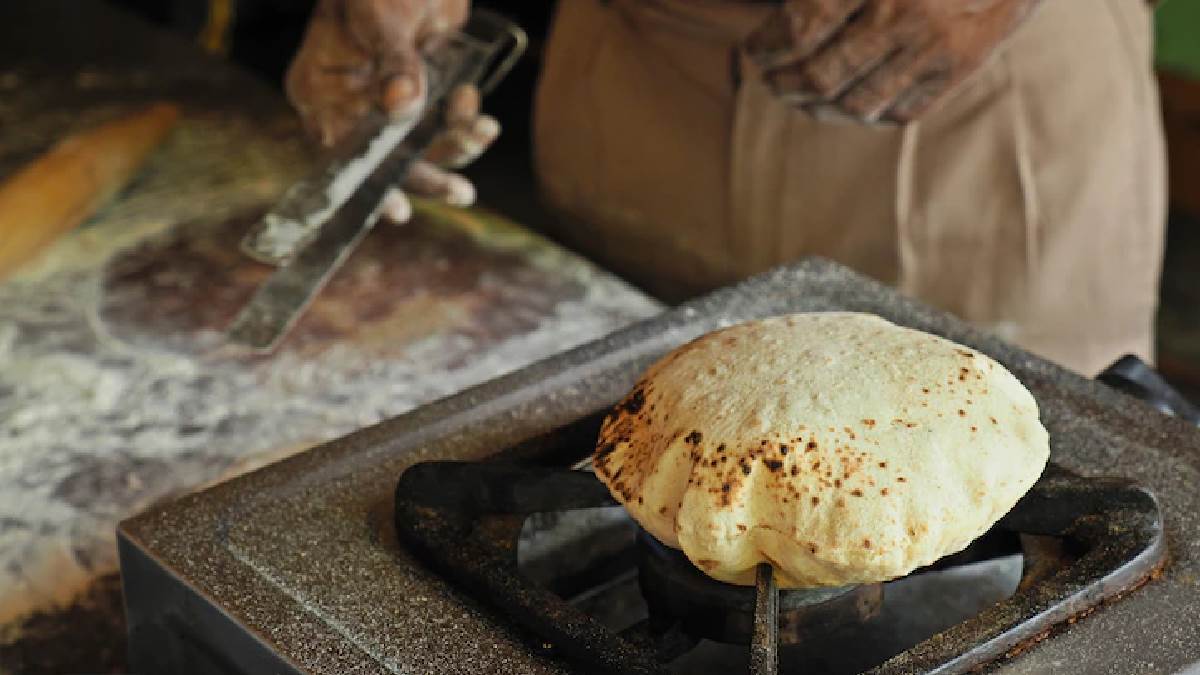 Vastu Tips For Roti : ਰੋਟੀ ਬਣਾਉਂਦੇ ਸਮੇਂ ਭੁੱਲ ਕੇ ਵੀ ਨਾ ਕਰੋ ਇਹ ਗ਼ਲਤੀਆਂ ...