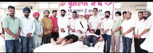 ਵਪਾਰ ਮੰਡਲ ਨੇ ਆਜ਼ਾਦੀ ਦਿਹਾੜੇ ’ਤੇ ਛੇਵਾਂ ਖ਼ੂਨਦਾਨ ਕੈਂਪ ਲਾਇਆ