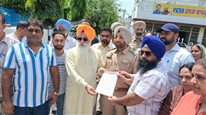 ਐੱਮਐੱਚ ਐੱਮ ਇੰਪਲਾਈਜ਼ ਨੇ ਜ਼ਿਲ੍ਹਾ ਪ੍ਰਧਾਨ ਗੁਰਵਿੰਦਰ ਸਿੰਘ ਪਾਬਲਾ ਨੂੰ ਦਿੱਤਾ ਮੰਗ ਪੱਤਰ