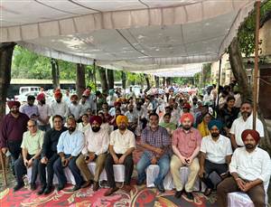 ਪੀਐੱਸਪੀਸੀਐੱਲ ਅਧਿਕਾਰੀਆਂ ਵੱਲੋਂ ਮੁੱਖ ਇੰਜੀਨੀਅਰ ਦਫ਼ਤਰ ਅੱਗੇ ਕੀਤਾ ਰੋਸ ਪ੍ਰਦਰਸ਼ਨ