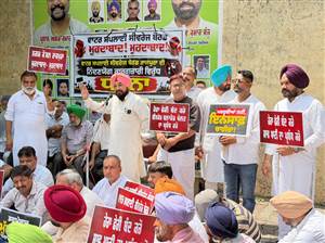 ਬੋਜ ਦੀ ਅਗਵਾਈ ’ਚ ਕਾਂਗਰਸ ਵੱਲੋਂ ਸੀਵਰੇਜ ਬੋਰਡ ਦਾ ਘਿਰਾਓ