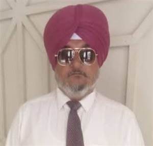 Ludhiana News : ਭੂਤਰੇ ਢੱਠਿਆਂ ਦੀ ਲੜਾਈ ਨੇ ਲਈ ਵਿਅਕਤੀ ਦੀ ਜਾਨ, ਛੁਡਾਉਣ ਆਏ ਨੌਜਵਾਨ ਨੇ ਭੱਜ ਕੇ ਬਚਾਈ ਜਾਨ