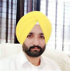 ਖੇਡਾਂ ਦੇ ਸ਼ੌਕ ਤੋਂ ਸਿਆਸੀ ਸਫ਼ਰ ਤੱਕ ਪਹੁੰਚੇ ਲਖਵੀਰ ਸਿੰਘ ਮਾਨ, ਲੋਕਾਂ ਨਾਲ ਸਿੱਧਾ ਸੰਪਰਕ ਬਣਿਆ ਪਛਾਣ ਦਾ ਹਿੱਸਾ