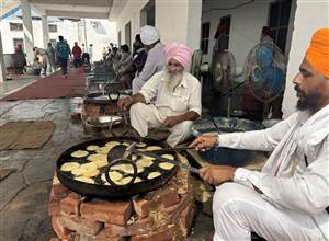 ਗੁ. ਬਿਭੌਰ ਸਾਹਿਬ ਵਿਖੇ ਸਤਿਕਾਰ ਨਾਲ ਮਨਾਇਆ ਗਿਆ ਚੌਪਈ ਉਚਾਰਨ ਦਿਵਸ