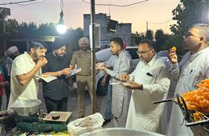 ਢਾਹਾਂ ਦੇ ਛਿੰਝ ਮੇਲੇ ’ਚ ਵਿਧਾਇਕ ਚੱਢਾ ਨੇ ਮਾਣਿਆ ਜਲੇਬੀਆਂ ’ਤੇ ਪਕੌੜਿਆਂ ਦਾ ਆਨੰਦ