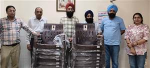 ਮਾਤਾ ਕੁਸ਼ਲਿਆ ਹਸਪਤਾਲ ਨੂੰ 20 ਕੁਰਸੀਆਂ ਭੇਂਟ