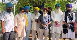 ਨਿਰੰਕਾਰੀ ਭਵਨ ਨੇੜੇ ਬਣੀਆ ਝੁੱਗੀਆਂ ਵਾਲੇ ਸਰਹੰਦ ਨਹਿਰ ਵਿਚ ਫੈਲਾਅ ਰਹੇ ਨੇ ਪ੍ਰਦੂਸ਼ਣ: ਪਤਿਆਲਾ ਤੇ ਲੋਧੀਮਾਜਰਾ