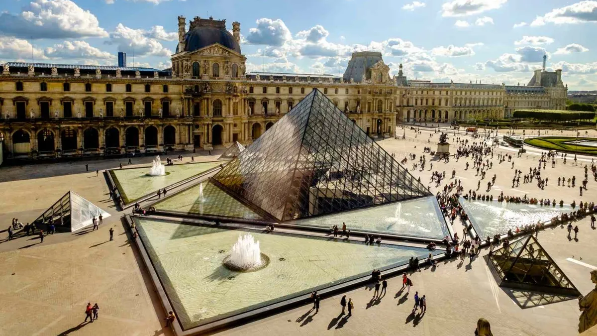 ਪੈਰਿਸ ਦੇ louvre Museum 'ਚ ਚੋਰਾਂ ਨੇ ਮਾਰਿਆ ਵੱਡਾ ਹੱਥ, ਚੋਰੀ ਕਰ ਲੈ ਗਏ ਗਹਿਣੇ; ਜਲਦੀ-ਜਲਦੀ ਬੰਦ ਕਰ ਦਿੱਤਾ ਗਿਆ ਮਿਊਜ਼ੀਅਮ