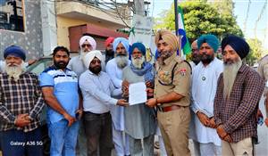 ਪਰਵਿੰਦਰ ਝੋਟਾ ਕਤਲ ਕਾਂਡ ਦੀ ਸੀਬੀਆਈ ਜਾਂਚ ਸਬੰਧੀ ਵੱਖ ਵੱਖ ਜਥੇਬੰਦੀਆਂ ਲਾਇਆ ਧਰਨਾ