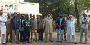ਖ਼ਰੀਦ ਕੇਂਦਰ ’ਚ ਕੰਡਾ ਨਾ ਖੁੱਲ੍ਹਣ ਕਾਰਨ ਕਿਸਾਨ ਪਰੇਸ਼ਾਨ