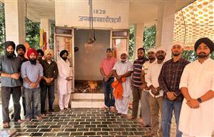 ਅਸ਼ਟਮੀ ਵਾਲੇ ਦਿਨ ਬਾਬਾ ਖਾਖੀ ਸ਼ਾਹ ਦੀ ਸਮਾਧ ’ਤੇ ਲੱਗਿਆ ਮੇਲਾ
