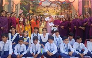 ਸ਼੍ਰੀ ਸਨਾਤਨ ਧਰਮ ਹਾਈ ਸਕੂਲ ਵਿਖੇ ਦੁਸਹਿਰੇ ਦਾ ਤਿਉਹਾਰ ਮਨਾਇਆ