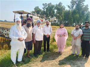ਐੱਸਡੀਐੱਮ ਫਗਵਾੜਾ ਨੇ ਪਰਾਲੀ ਪ੍ਰਬੰਧਨ ਦਾ ਲਿਆ ਜਾਇਜ਼ਾ