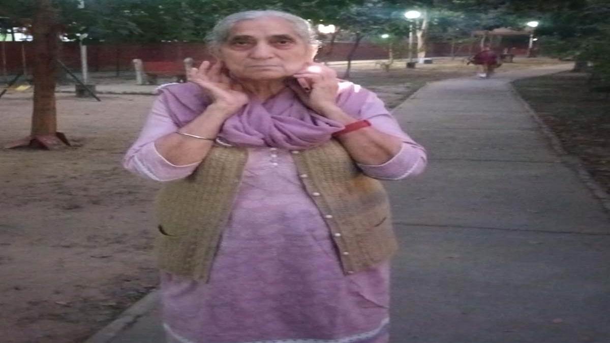 ਸੈਰ ਕਰ ਰਹੀ ਬਜ਼ੁਰਗ ਔਰਤ ਦੀਆਂ ਵਾਲੀਆਂ ਝਪਟੀਆਂ